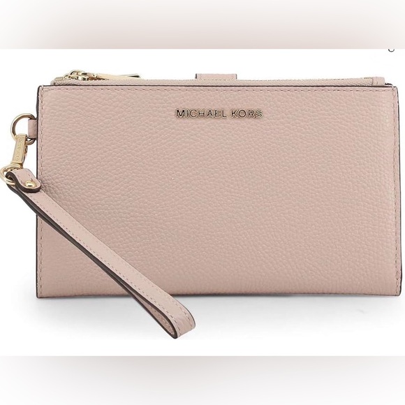 Michael Kors Light Pink Wristlet - Picture 2 of 6